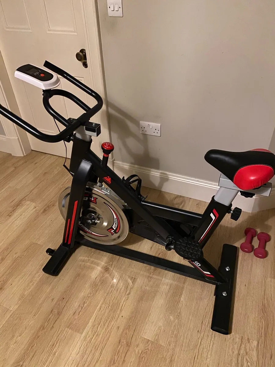 Exercise bike - Image 1