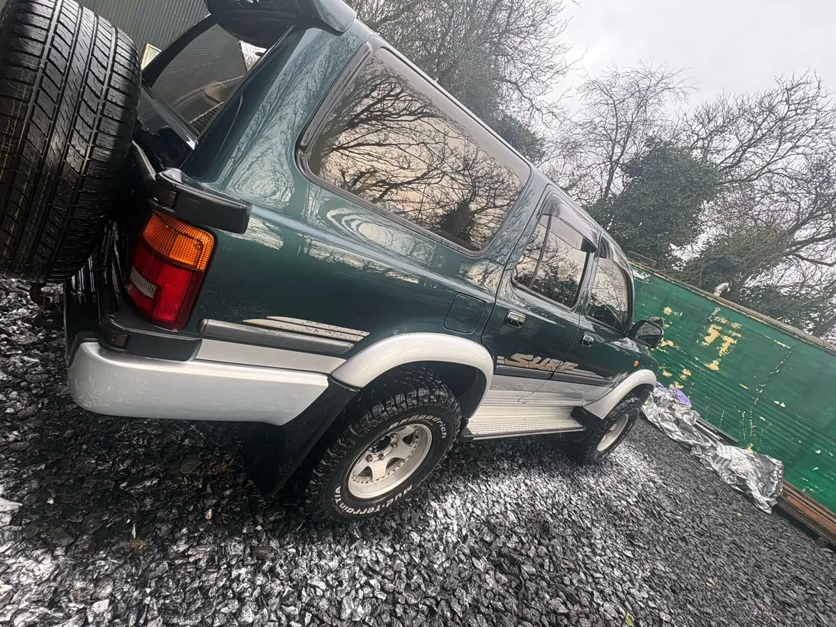 Toyota hilux surf - Image 1