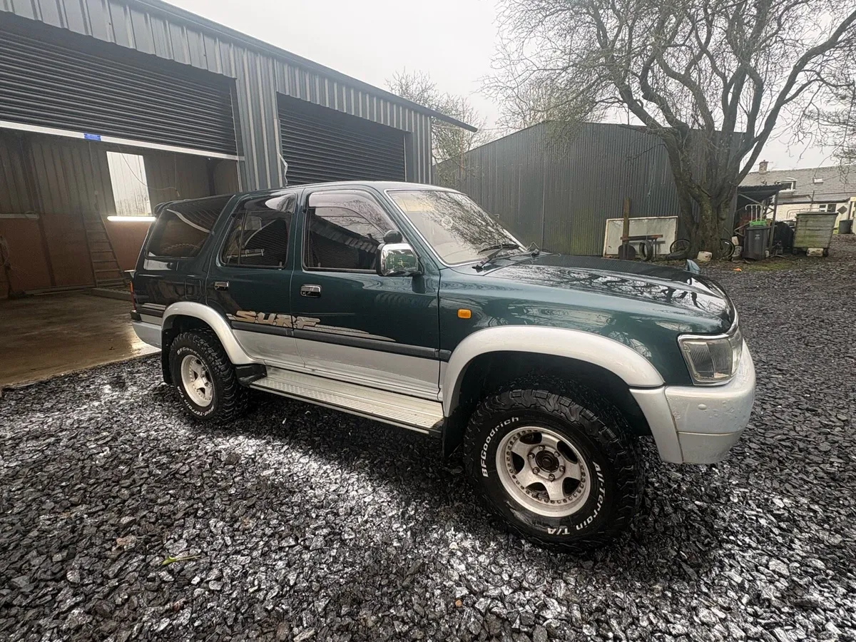 Toyota hilux surf - Image 2