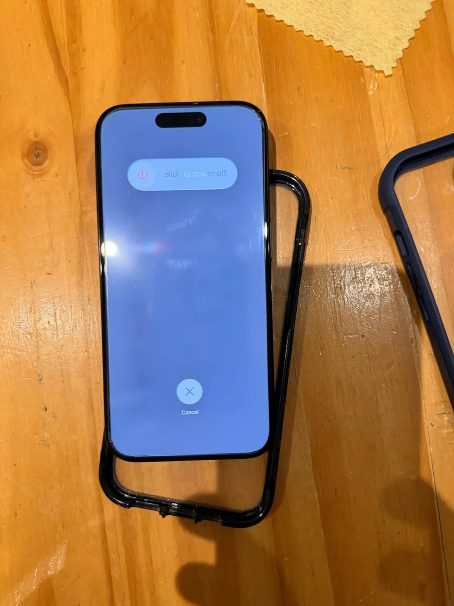 iPhone 15 pro - Image 2