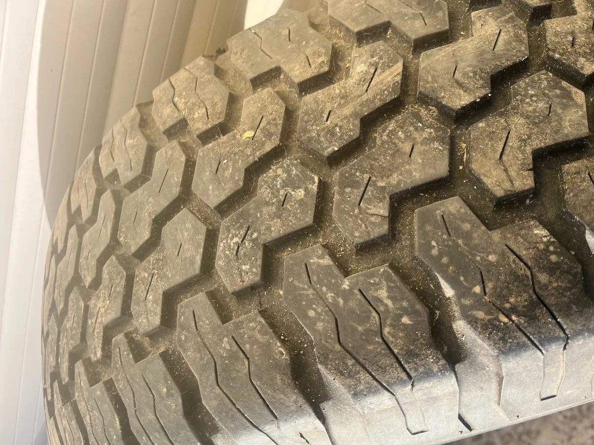 Toyota Land Cruiser 1997 - Image 1