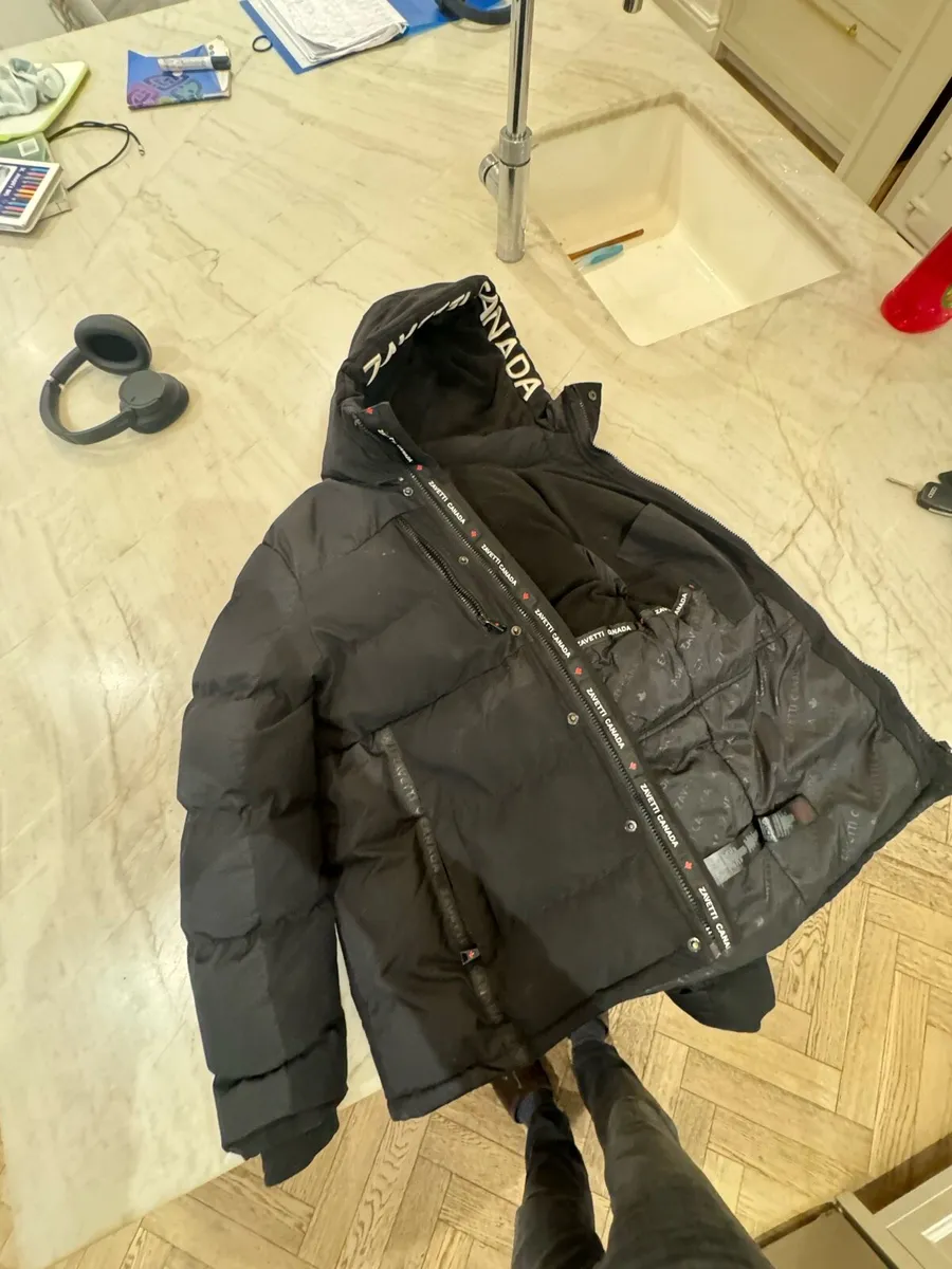 Averts Canada Coat - Image 1