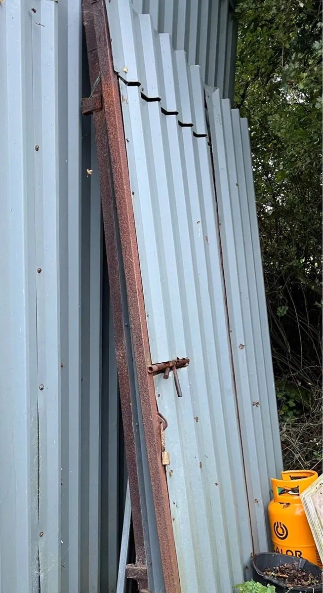 2 Sheet Doors to suit opening 10ft wide X 8ft high - Image 1