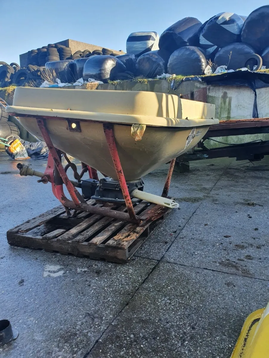 Wagtail spreaders wanted - Image 1