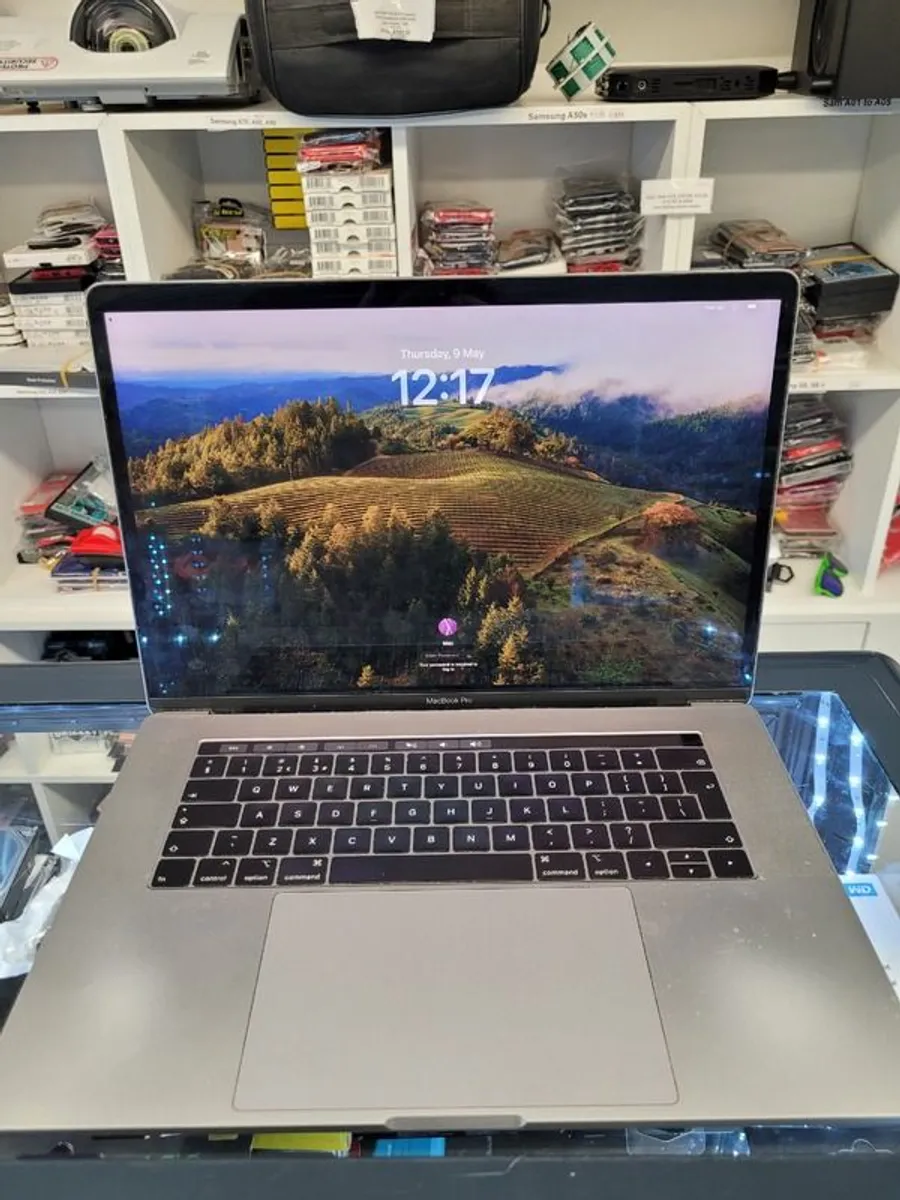 2018 Apple MacBook Pro 15" Retina A1990 2.2GHz i7 16GB 500GB Spacegrey (Battery Cycle: 1713) - Image 2