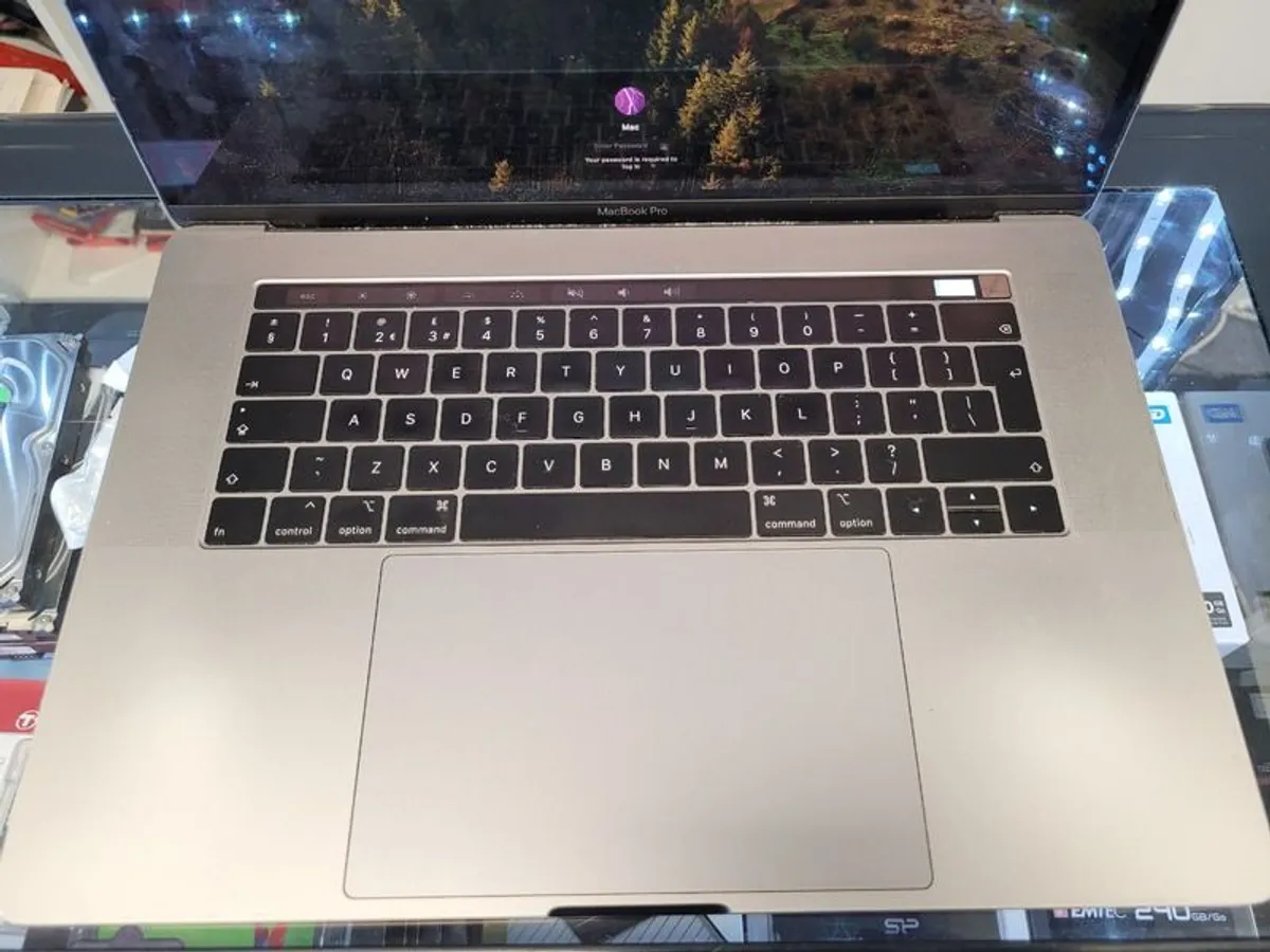 2018 Apple MacBook Pro 15" Retina A1990 2.2GHz i7 16GB 500GB Spacegrey (Battery Cycle: 1713) - Image 3