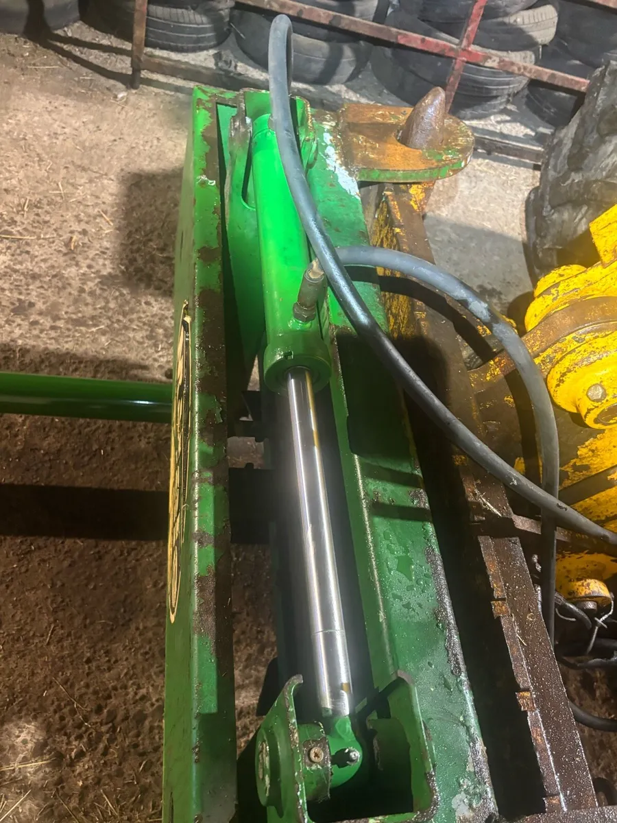 McHale 691 Bale Handler - Image 3