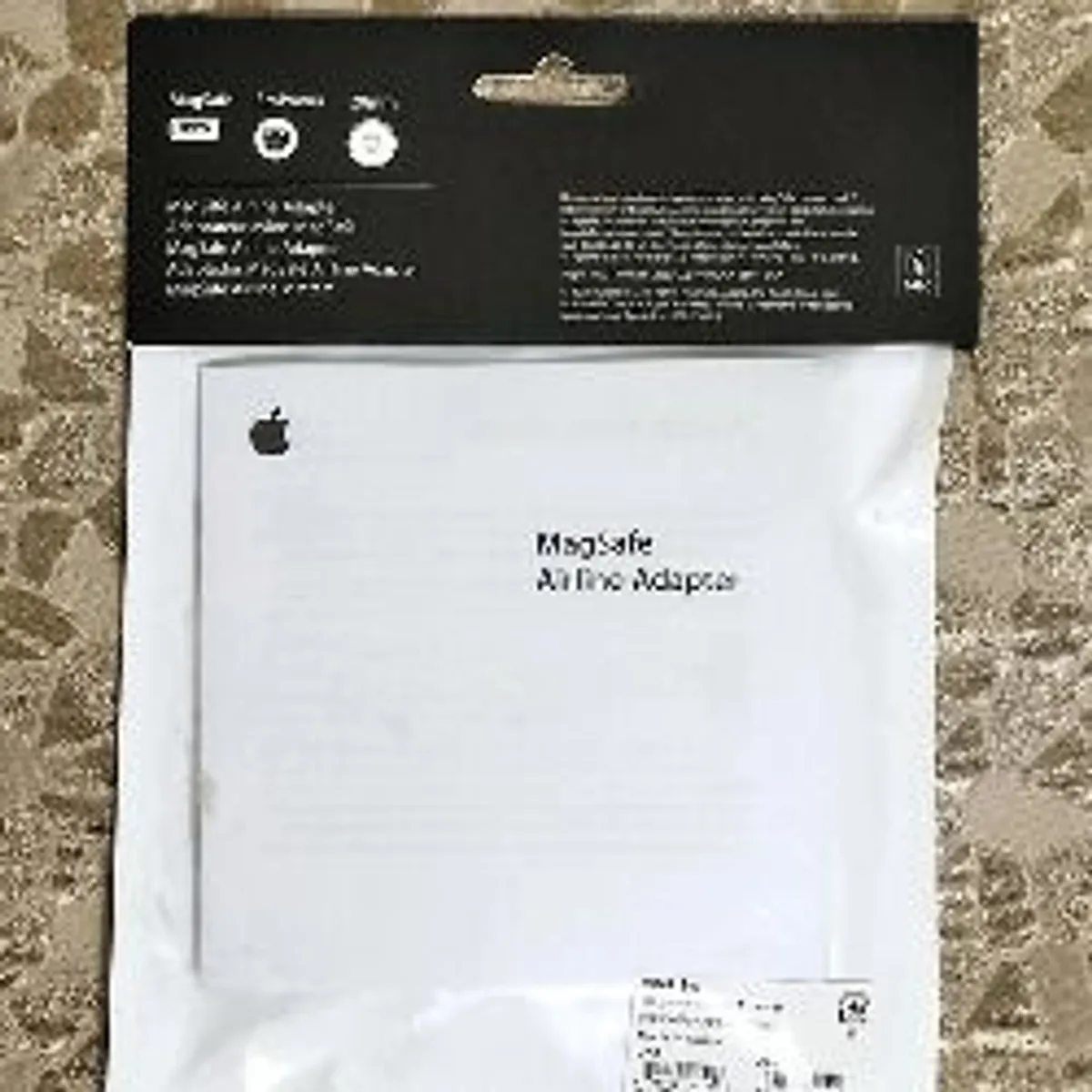 Apple MB441Z/A Genuine Magsafe Airline Adapter - Image 3