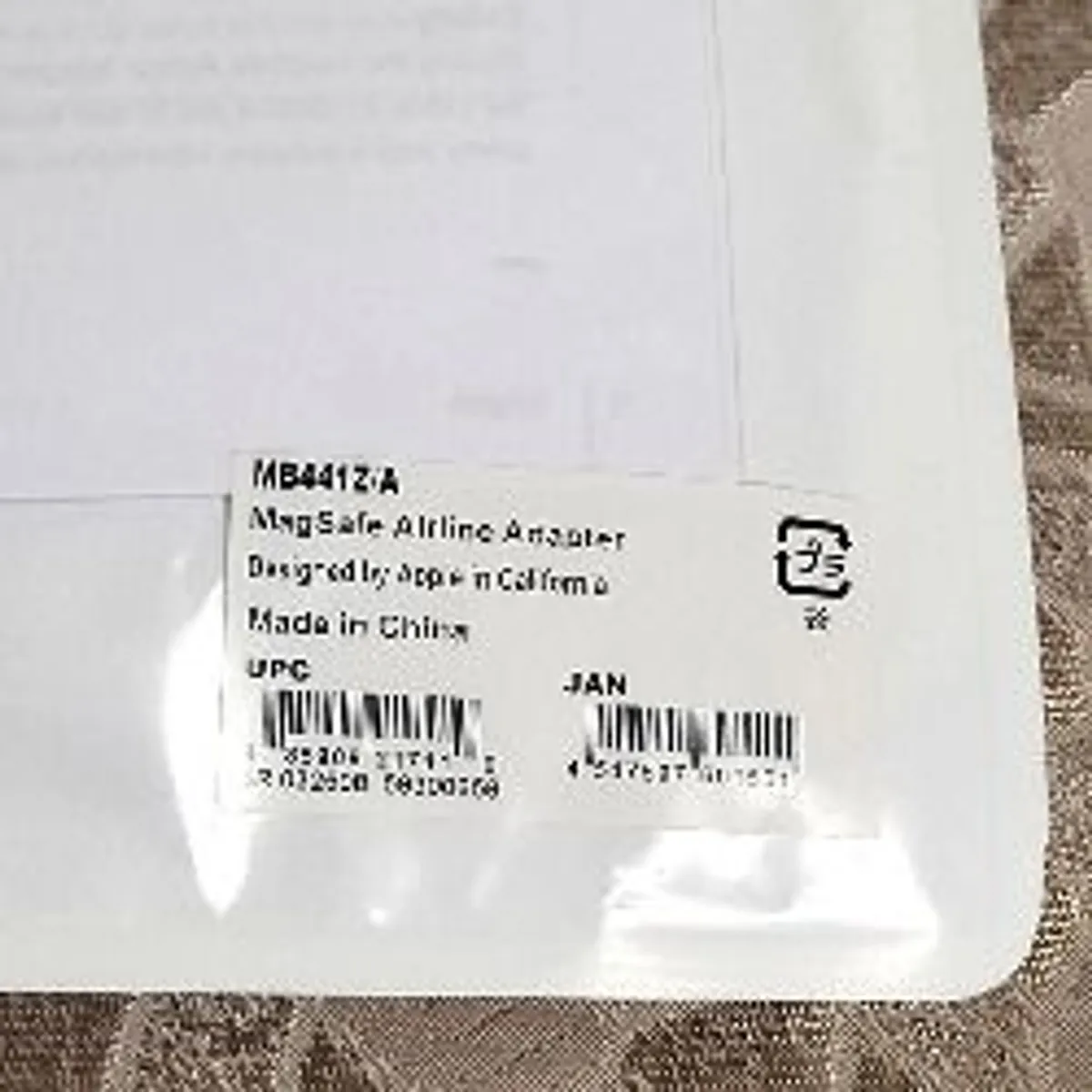Apple MB441Z/A Genuine Magsafe Airline Adapter - Image 4