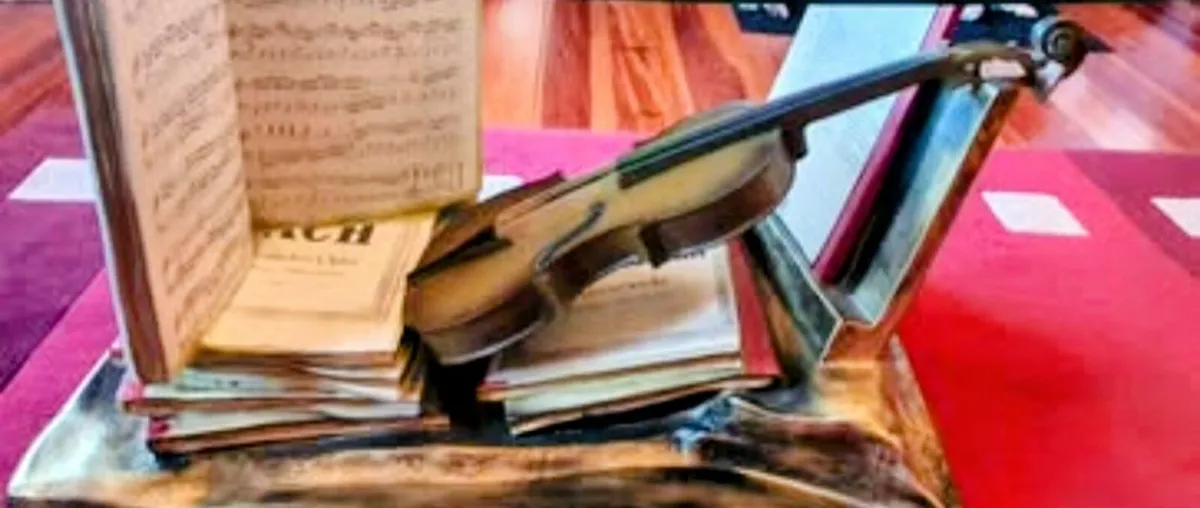 Oval glass top Coffee table - Image 2