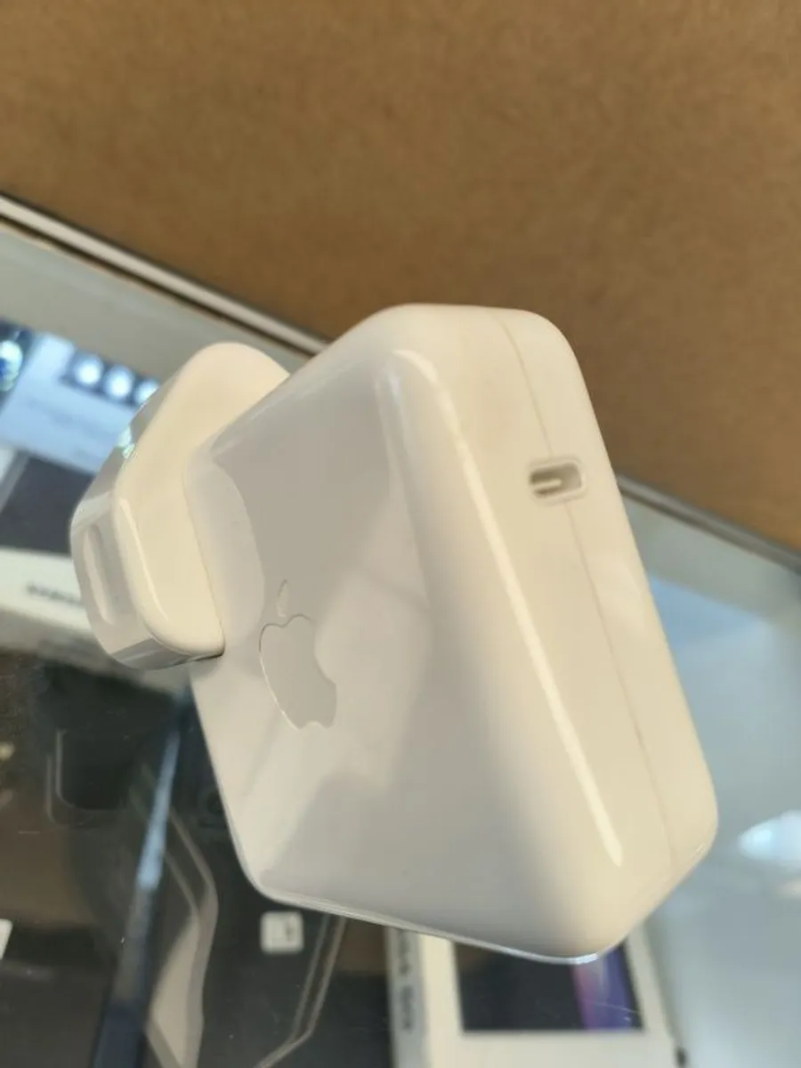 70W Genuine APPLE USB-C AC Adapter A2743 for MacBook iPad iPhone/ Used - Image 2