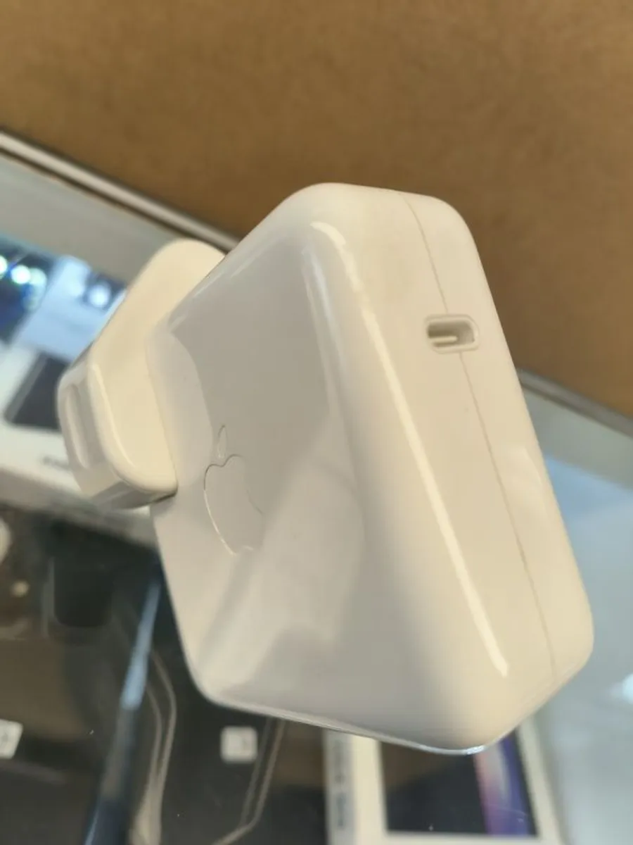 70W Genuine APPLE USB-C AC Adapter A2743 for MacBook iPad iPhone/ Used - Image 3