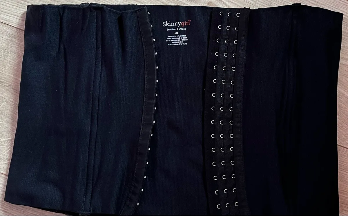 Two cardigans & Corset XL - Image 1