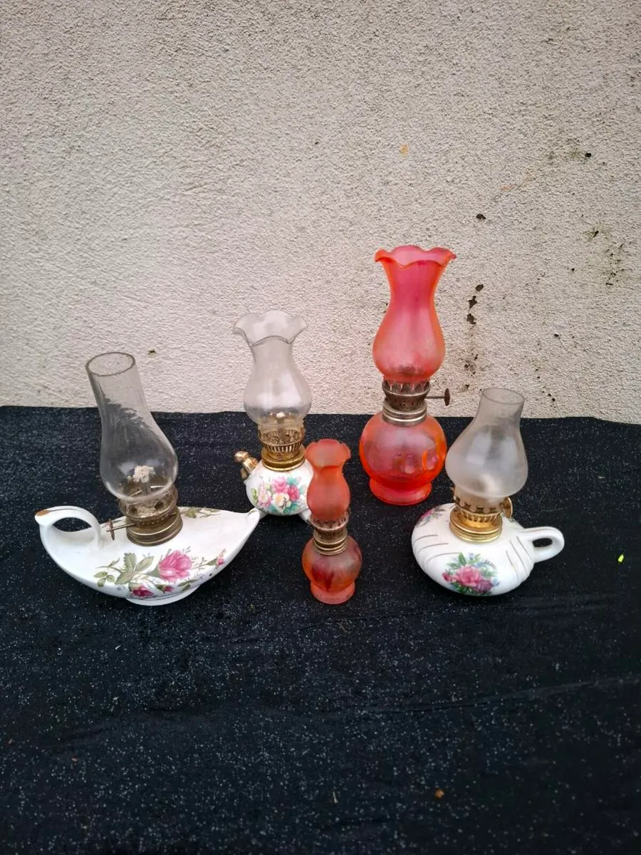 Lot of small oil lamps - Image 1