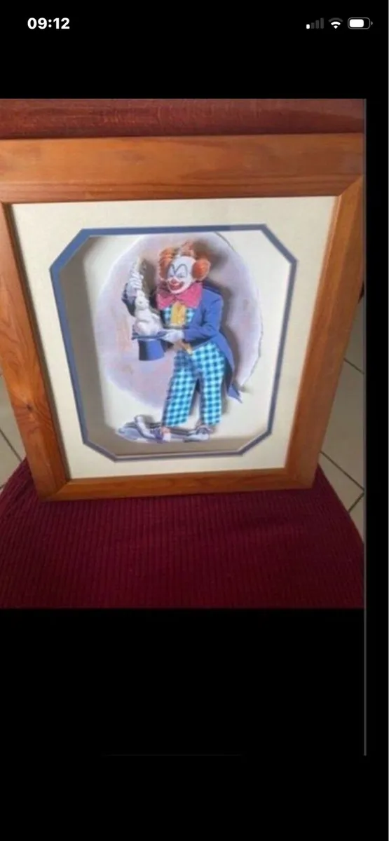 3D Clown Picture- Rabbit out of a Hat - Image 1
