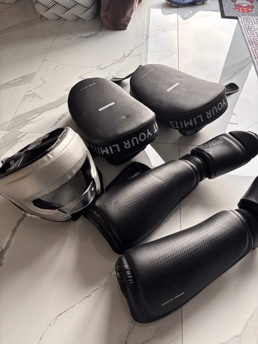 Boxing gear - Image 1