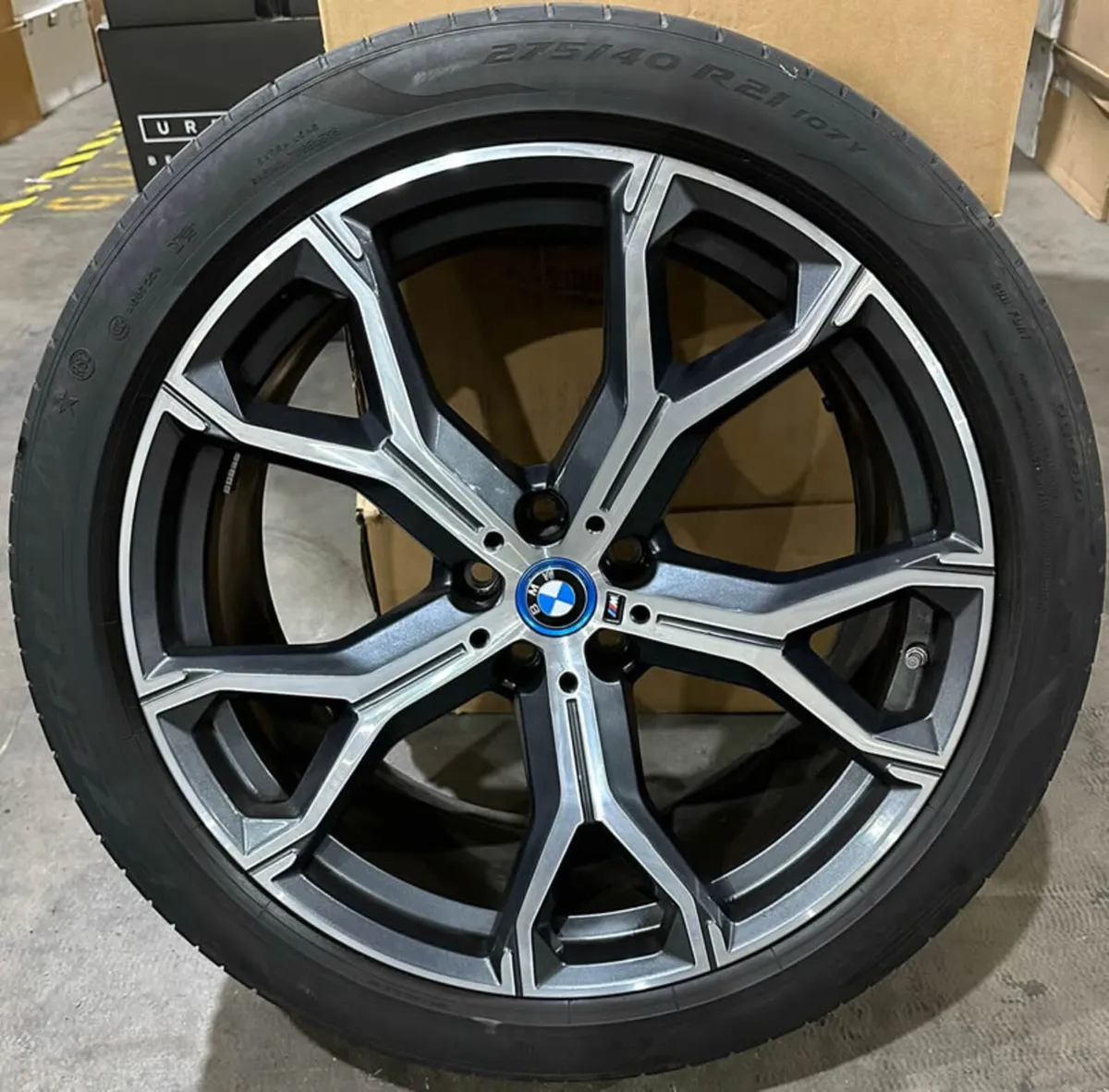 21" GENUINE X5 X6 G05 G06 741M ALLOYS & TYRES - Image 2