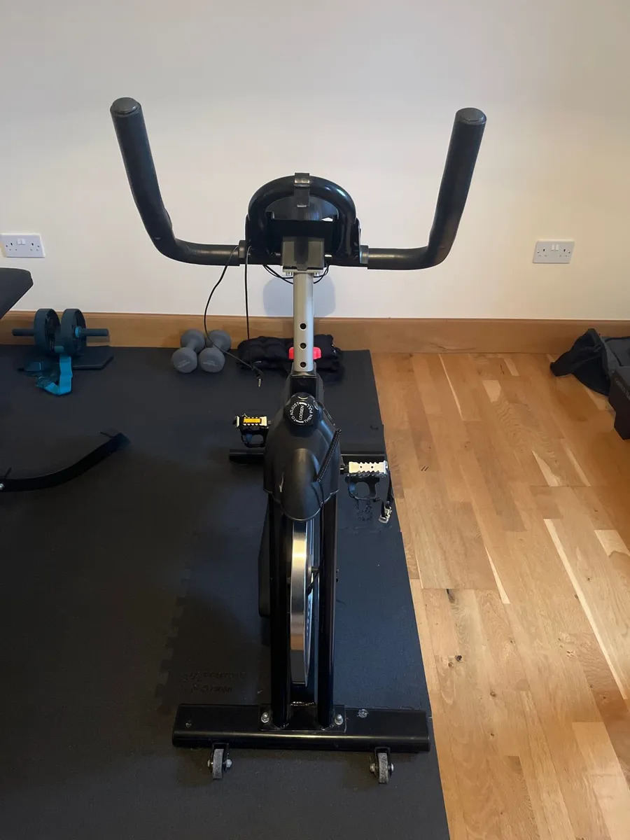 Exercise bike - Image 2