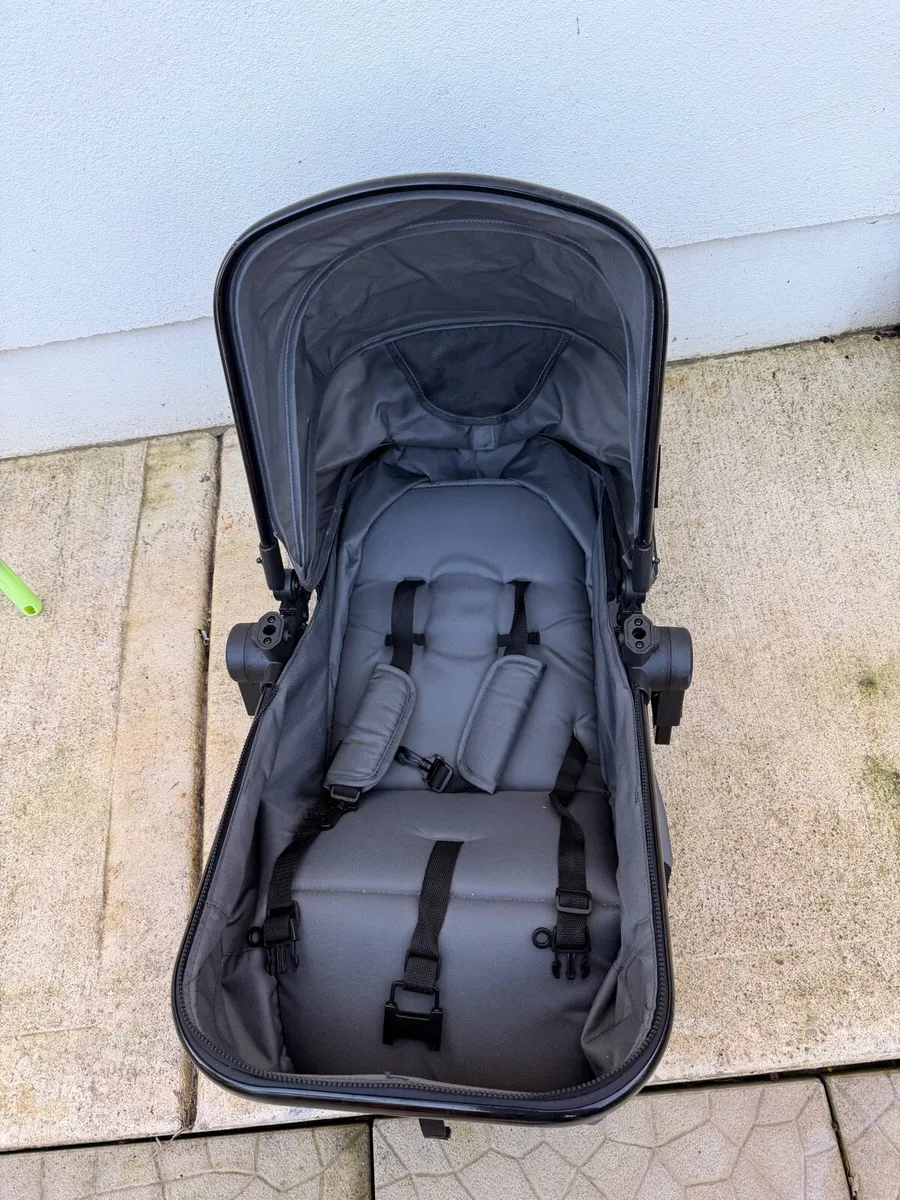 Baby pram - Image 3