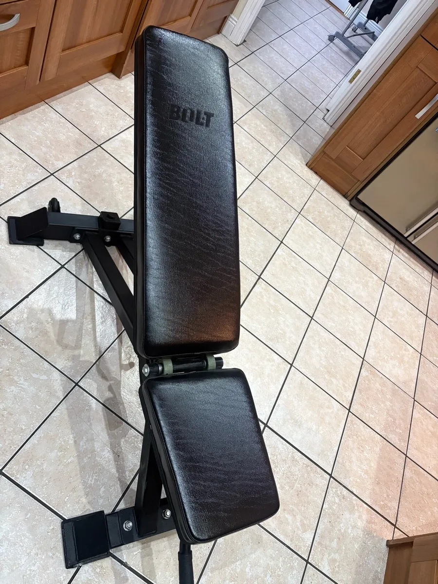 VERY HEAVY DUTY COMMERCIAL WEIGHT BENCH! - Image 3
