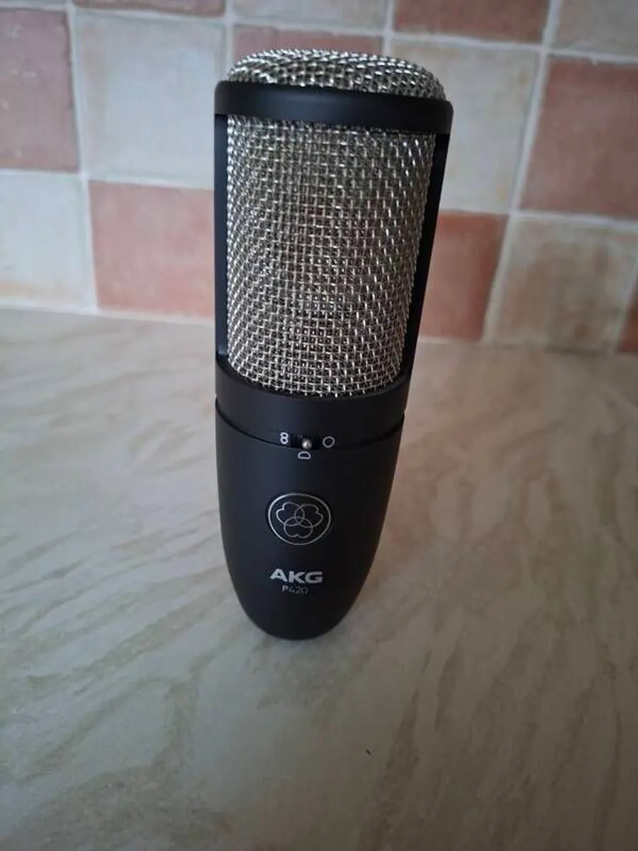 AKG P420 MIC with accessories - Image 3