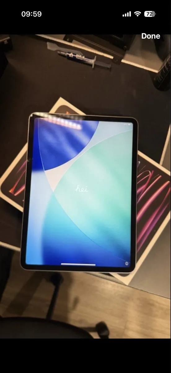iPad Pro 11 4th gen 128gb + accessories - Image 1
