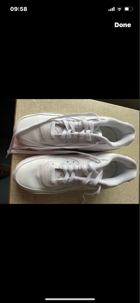 Women’s runners - Image 1