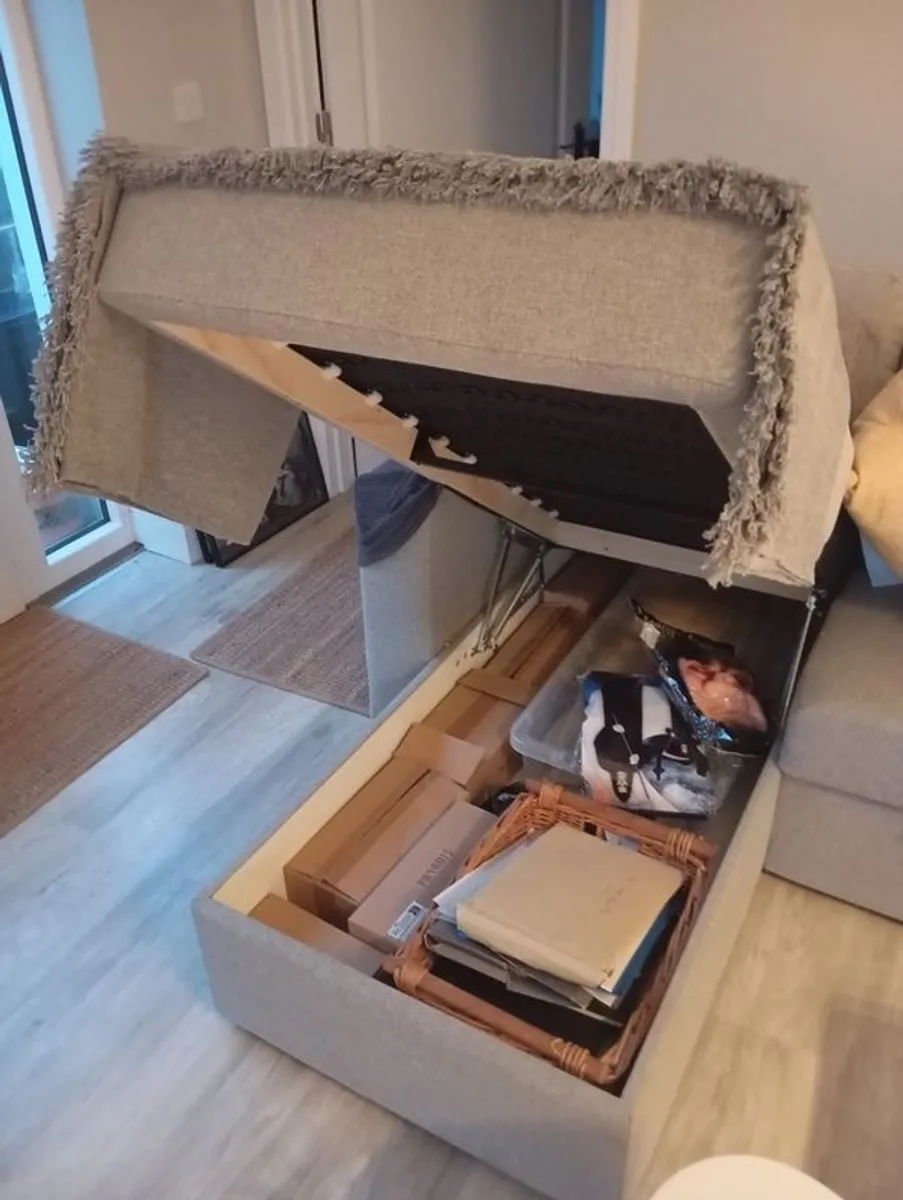 Barslov 3 seat sofa bed - Image 3