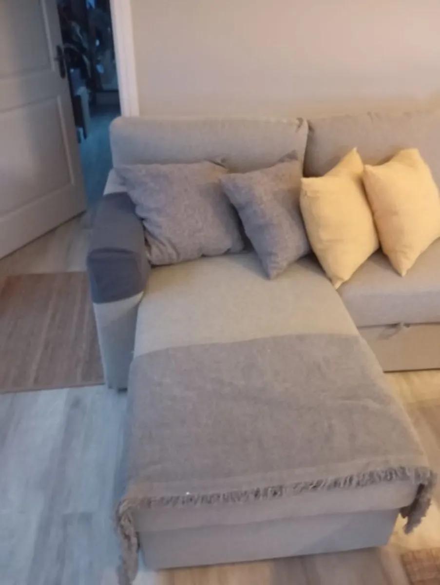 Barslov 3 seat sofa bed - Image 4