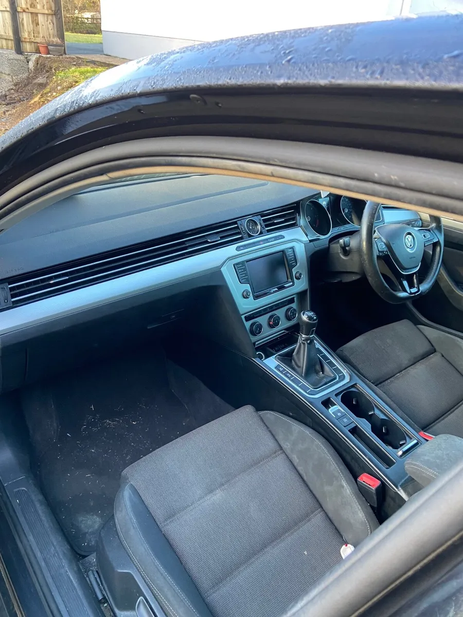 2016 passat 2.0 diesel - Image 2