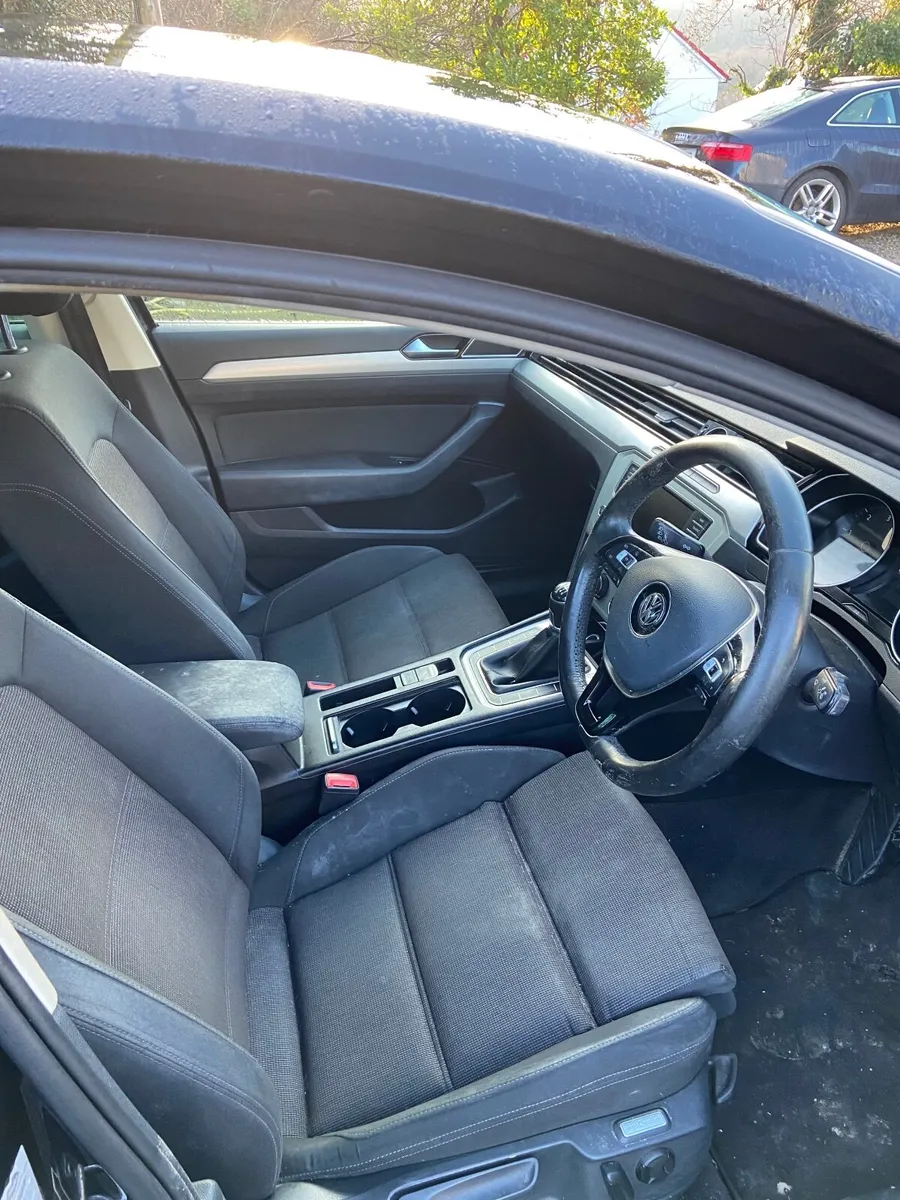 2016 passat 2.0 diesel - Image 3
