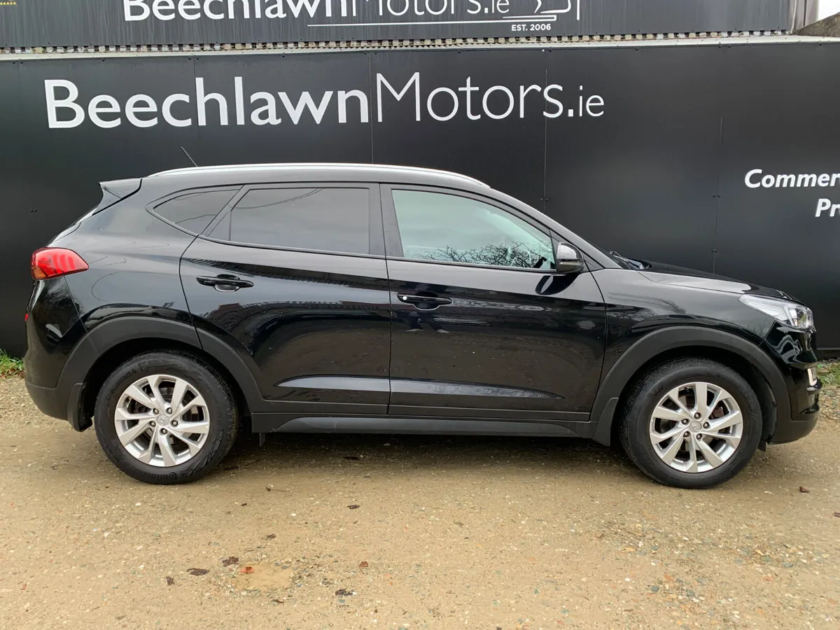 HYUNDAI TUCSON 1.6 CRDI COMFORT PLUS COMMERCIAL - Image 3