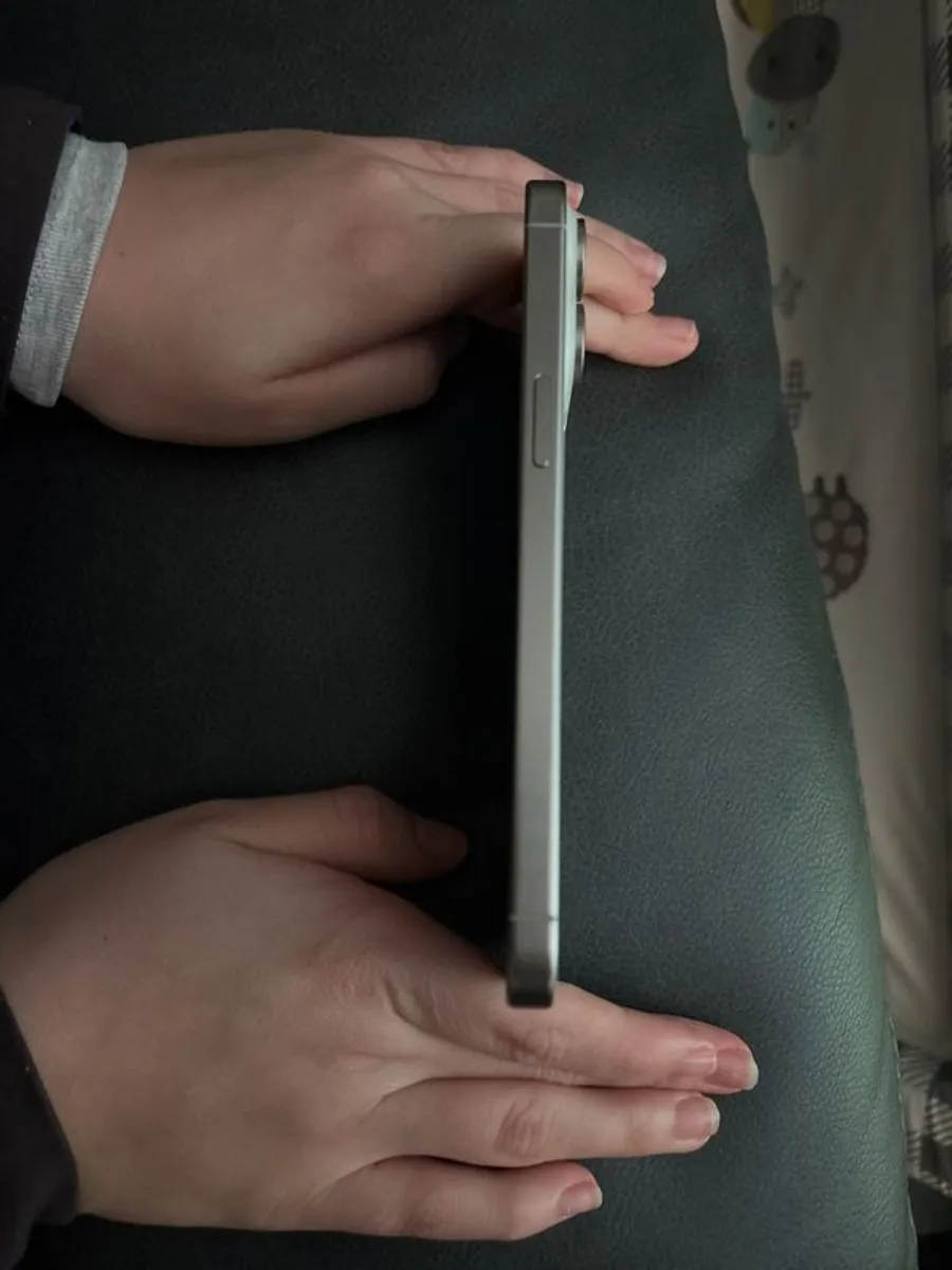 iPhone 15 Pro Max 256GB - Image 3