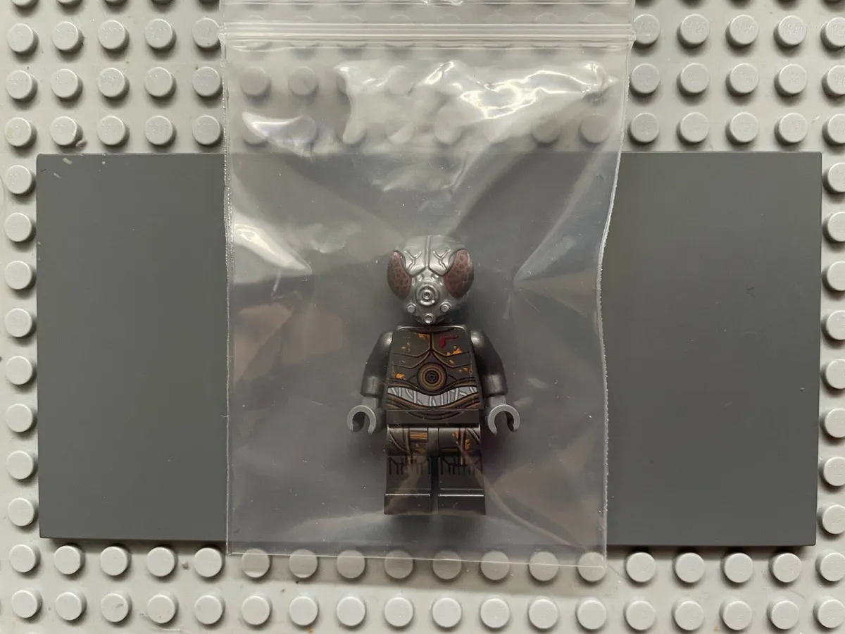 lego Star Wars sw0830  4-LOM minifigure - Image 3