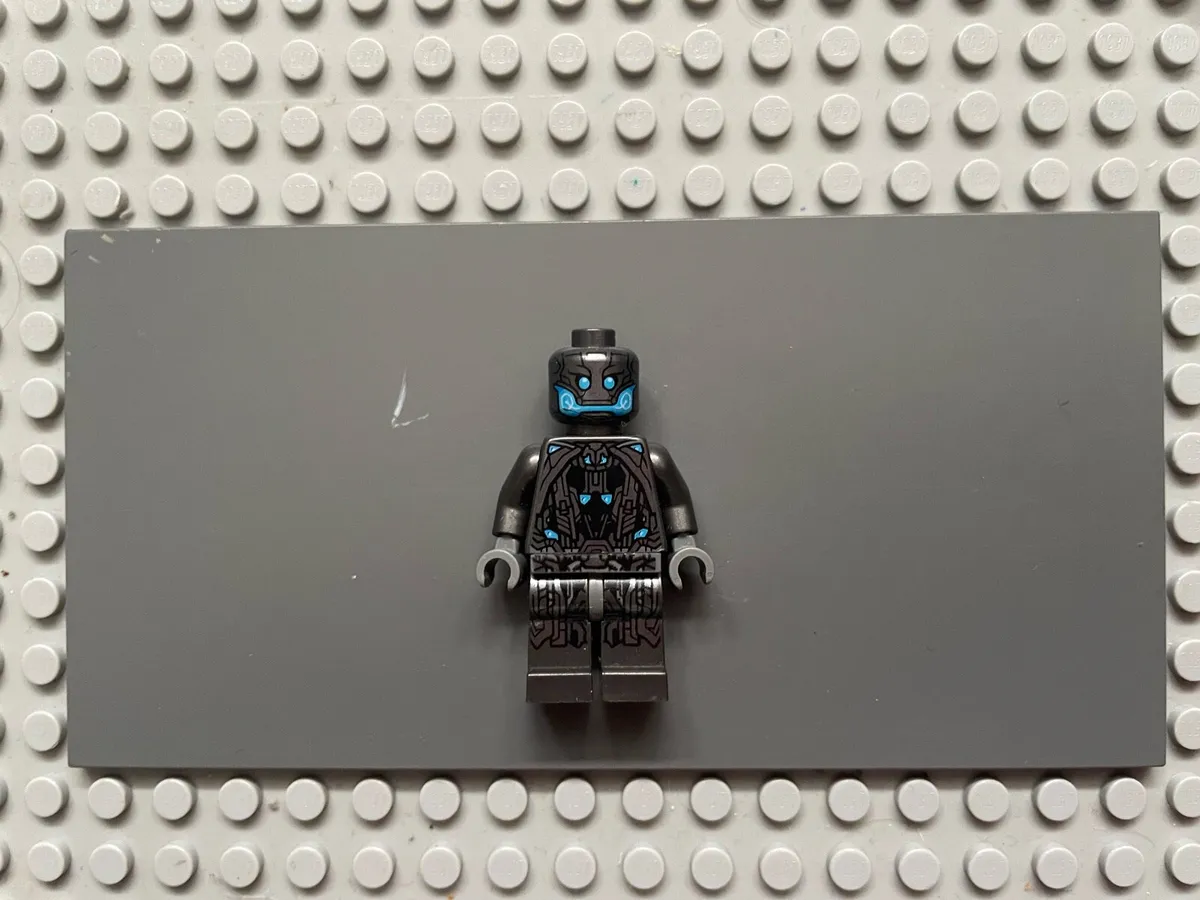 lego super heroes sh0166 Ultron Sentry minifigure - Image 1