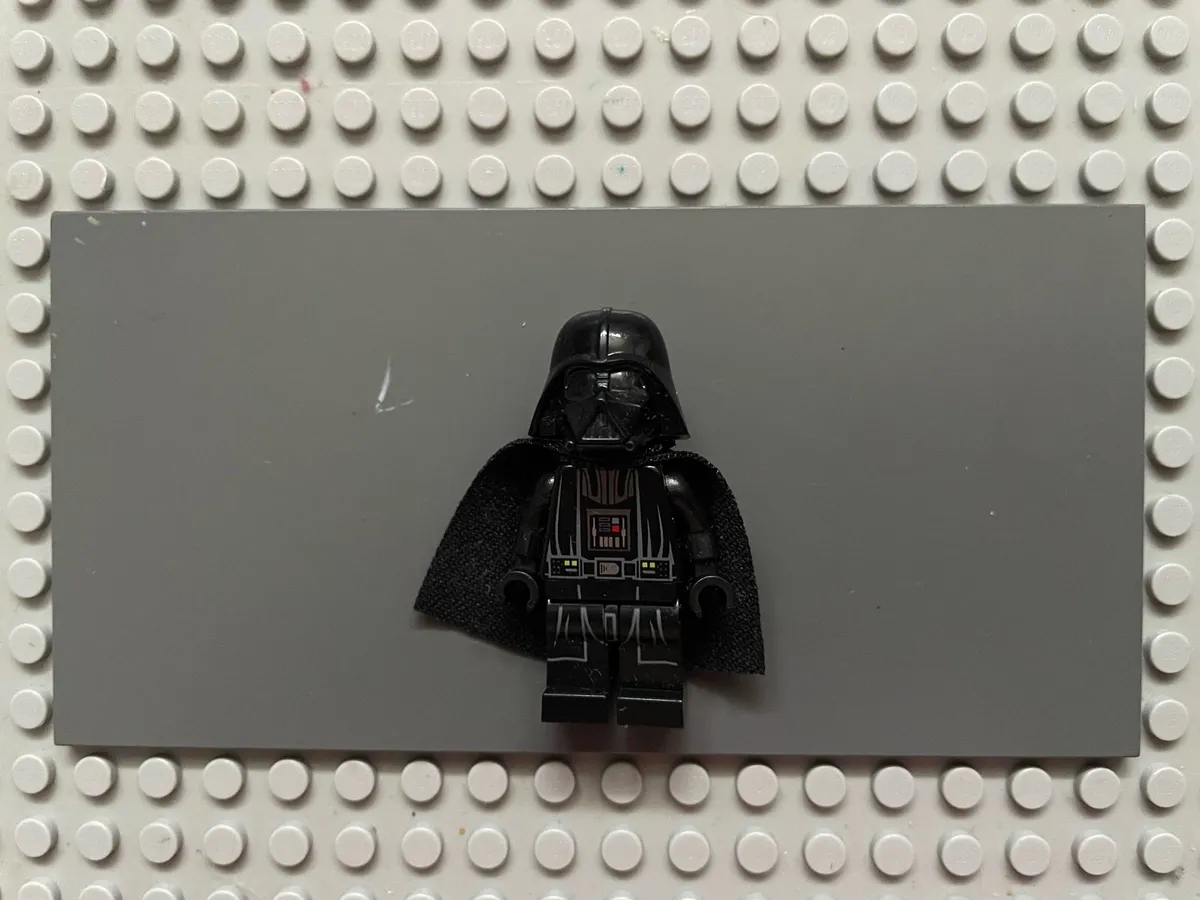 lego star wars sw0636 Darth Vader minifigure - Image 1