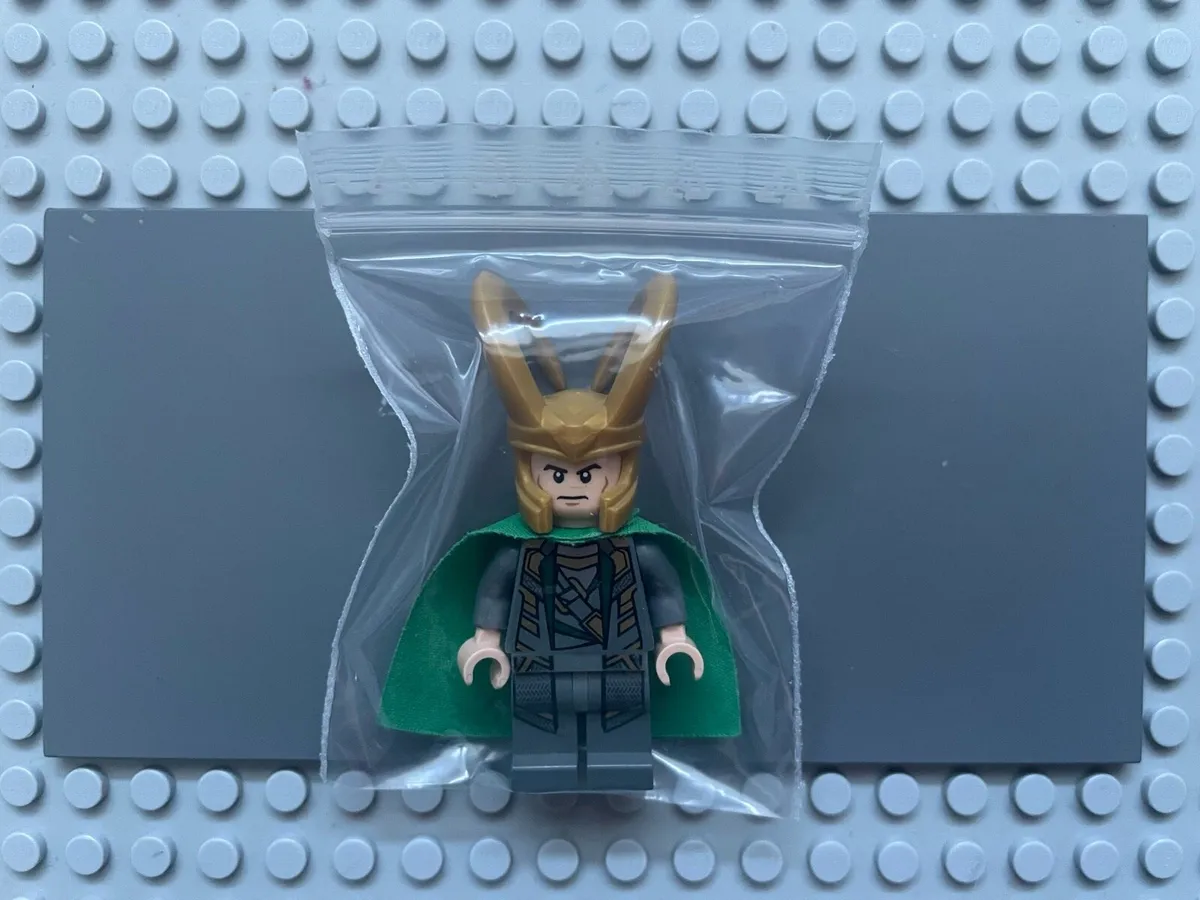 lego super heroes sh0033 Loki minifigure - Image 3