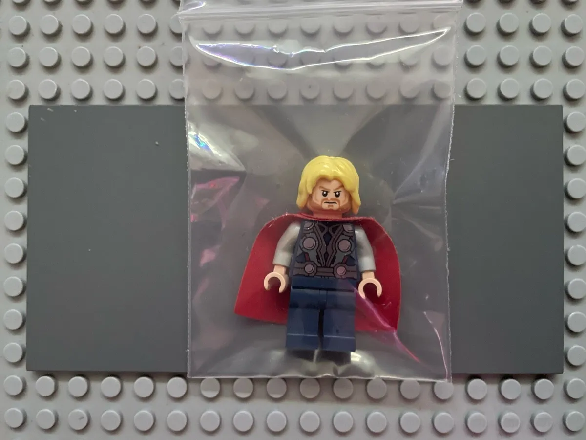 lego super heroes sh0018 Thor minifigure - Image 3