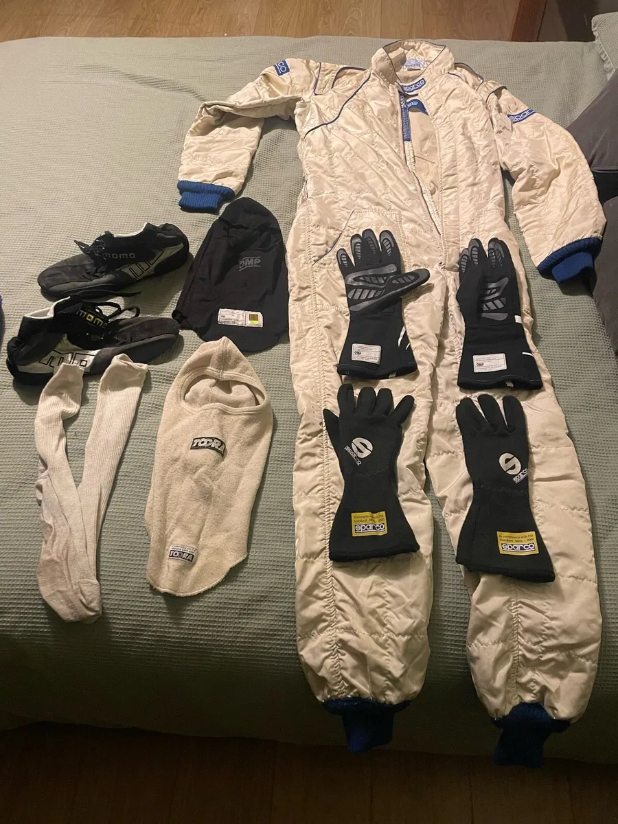 Rally suit and trimmings - Image 1