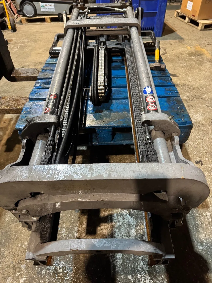 Forklift Mast - Image 3