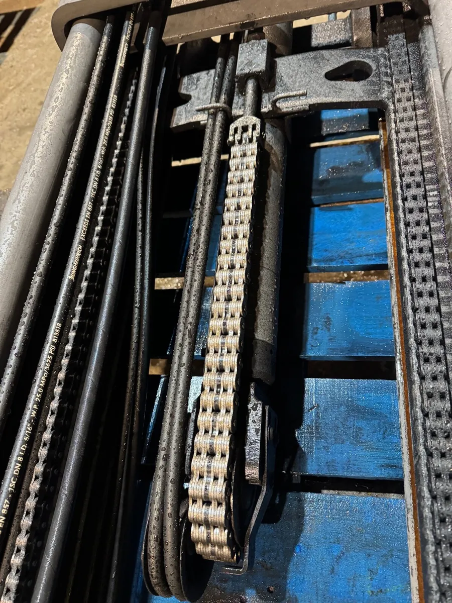 Forklift Mast - Image 4