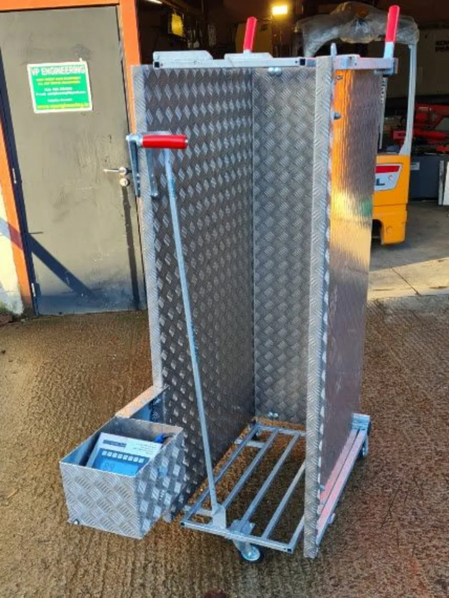 Universal  scales - Image 4