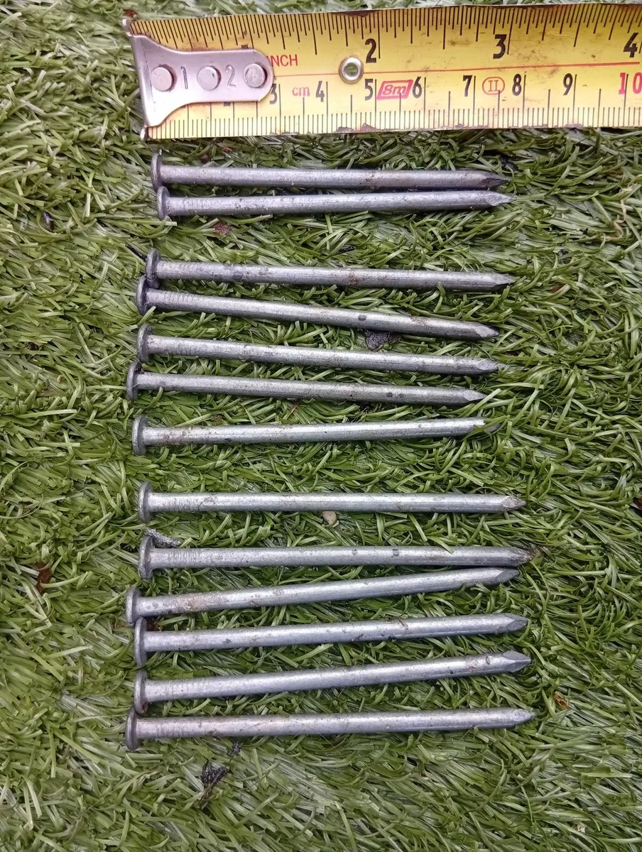 New Galvanised Rust Resistant Round Building Nails - Image 3