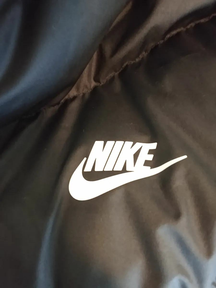 Mens nike parka jacket jd sports - Image 3