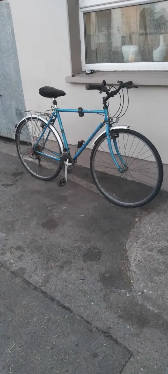 Raleigh bike 28inch read add priced - Image 1