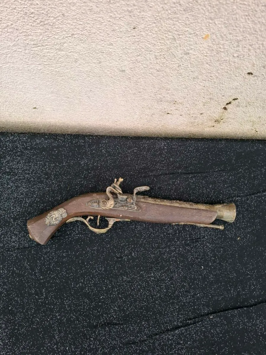 Wood and metal replica - Image 1