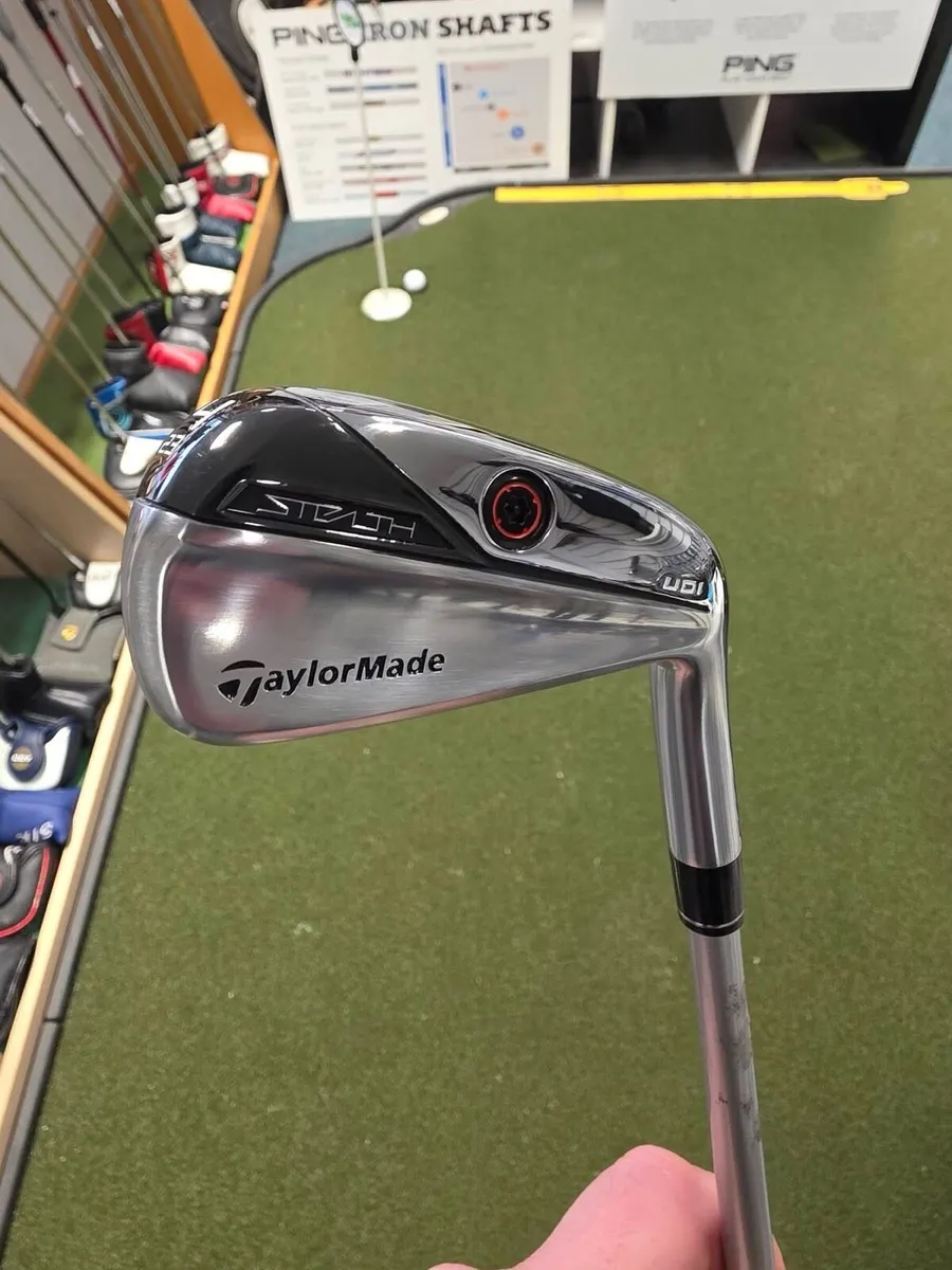 Taylormade Stealth Udi 4 Iron - Image 1