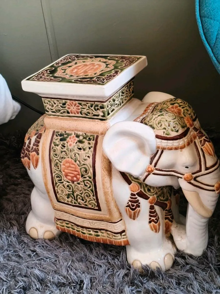 Selling my beautiful elephant 100 euro - Image 2