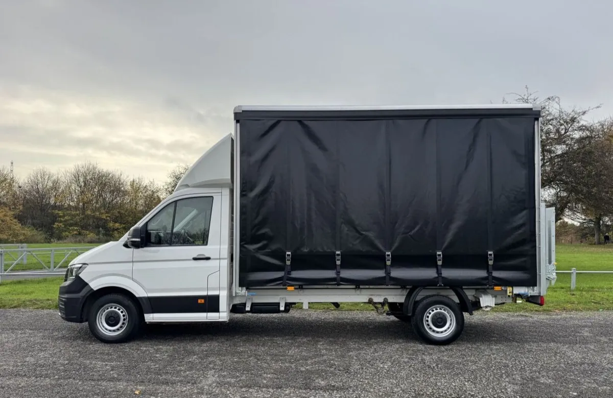 2022 Volkswagen Crafter Curtainsider Van - Image 1