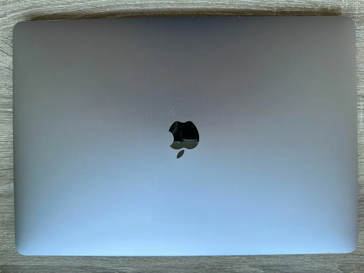 MacBook Pro 16" 2019 i9 2.3GHz | 16GB | 1TB | 4GB - Image 4